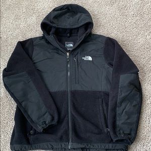 North face Denali jacket with HOOD!